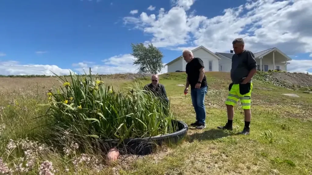 Enskilt avlopp med Bioreningsverk på avstyckade tomter i Kråkeryd YouTube(4)